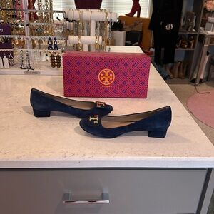 Tory Burch size women’s 7 Gigi blue suede heeled flats